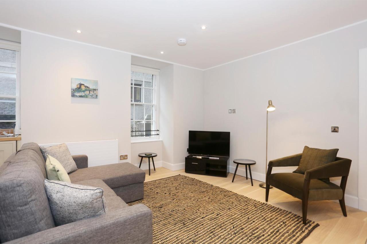 에든버러 Joivy Modern And Airy Flat On The Historic Royal Mile 아파트 외부 사진