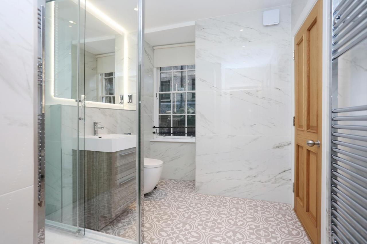 에든버러 Joivy Modern And Airy Flat On The Historic Royal Mile 아파트 외부 사진