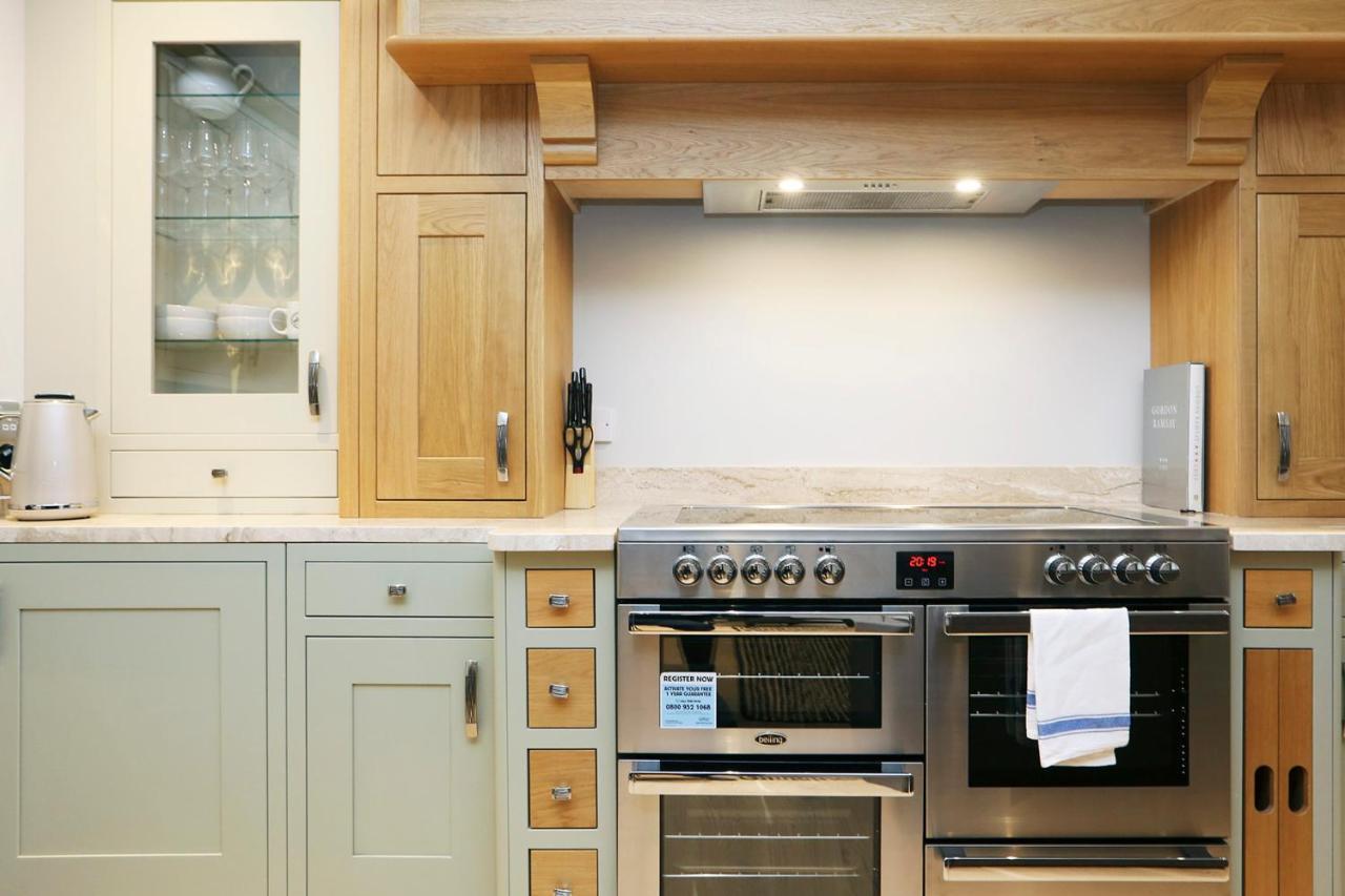 에든버러 Joivy Modern And Airy Flat On The Historic Royal Mile 아파트 외부 사진